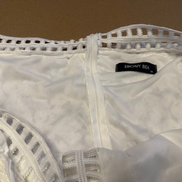 Ebony Bea 3X white hollowed lace dress - Picture 4 of 14